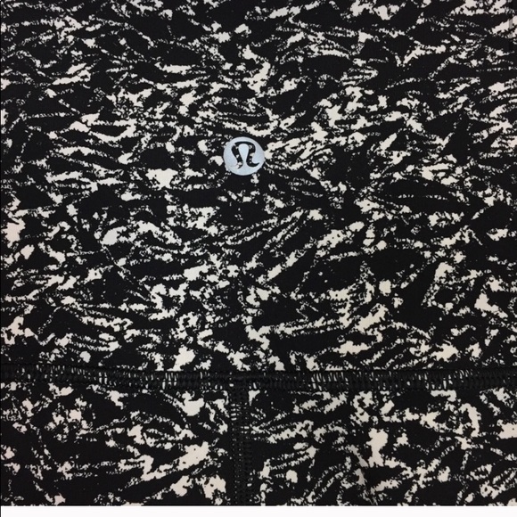 Lululemon Wunder Under 6 high rise leggings - Picture 2 of 5